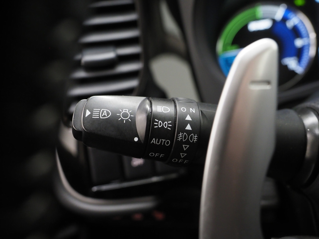 Mitsubishi Outlander 2.4 PHEV Intense 21