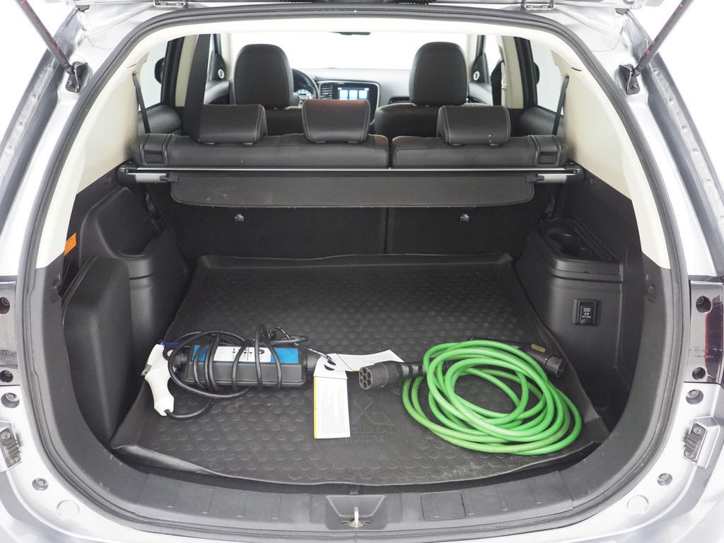 Mitsubishi Outlander 2.4 PHEV Intense 36