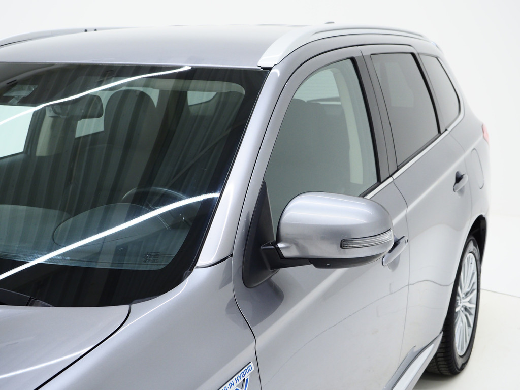 Mitsubishi Outlander 2.4 PHEV Intense 51