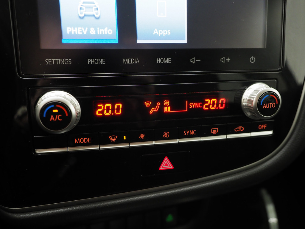 Mitsubishi Outlander 2.4 PHEV Intense 69