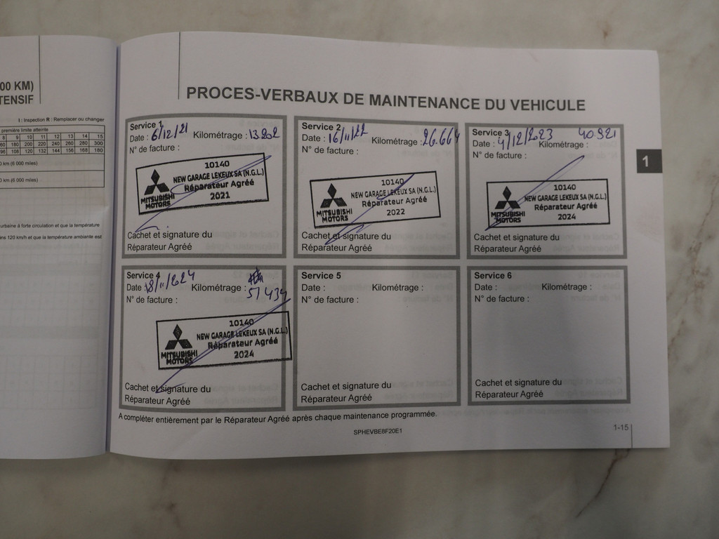 Mitsubishi Outlander 2.4 PHEV Intense 7
