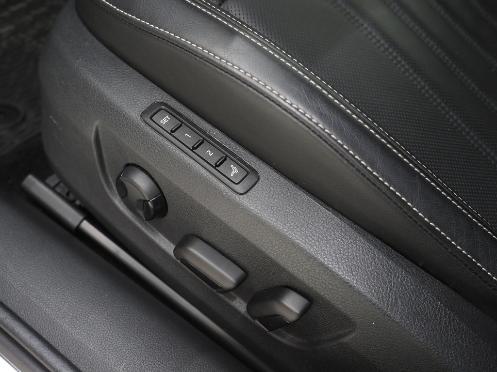 Škoda Superb Combi 1.4 TSI iV Laurin & Klement 20