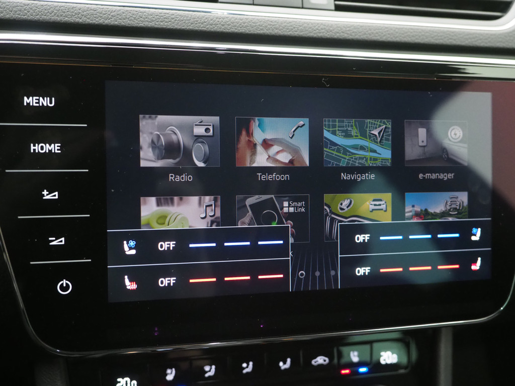 Škoda Superb Combi 1.4 TSI iV Laurin & Klement 34