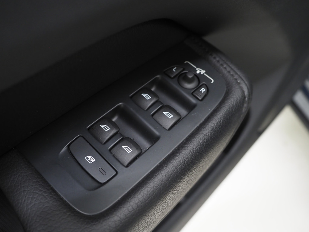 Volvo XC60 2.0 T6 Plug-in hybrid AWD Inscription Long Range 19