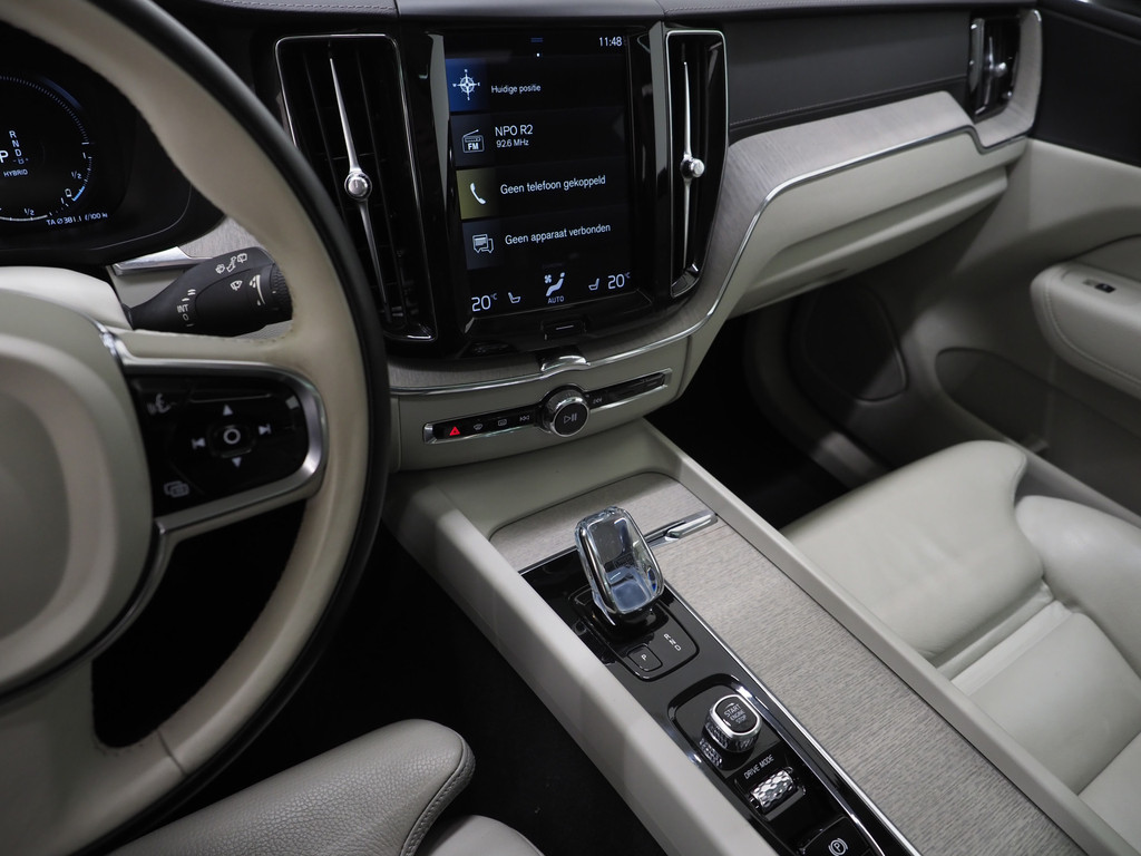 Volvo XC60 2.0 Recharge T8 AWD Inscription 34