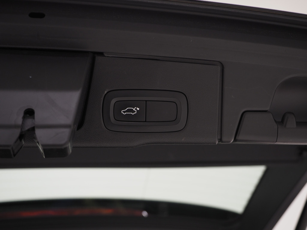 Volvo XC60 2.0 Recharge T8 AWD Inscription 39