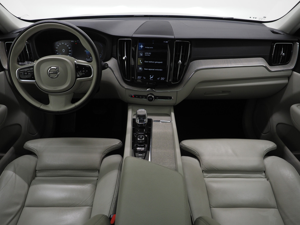 Volvo XC60 2.0 Recharge T8 AWD Inscription 4