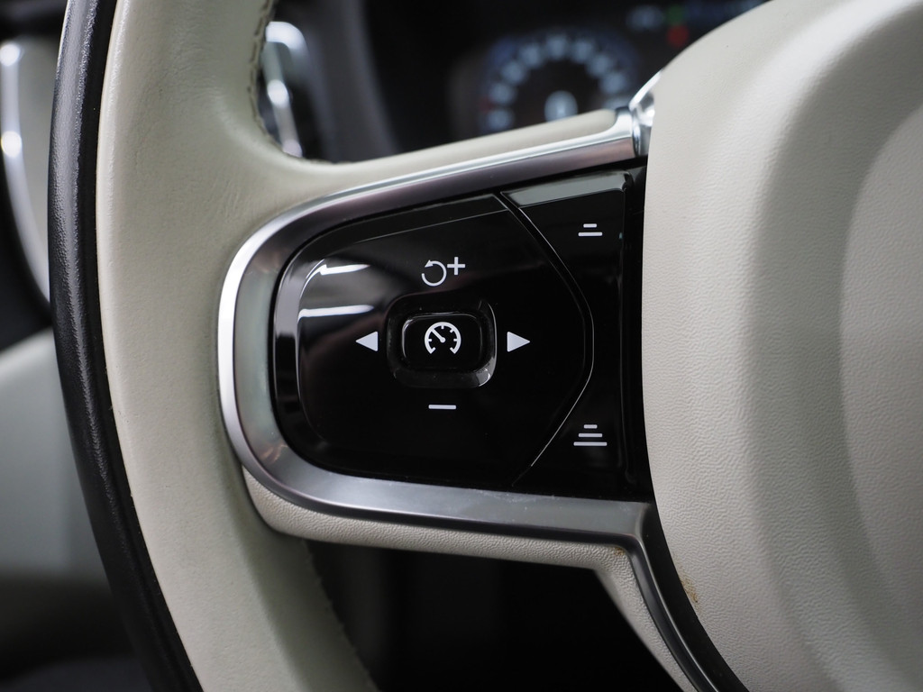 Volvo XC60 2.0 Recharge T8 AWD Inscription 61