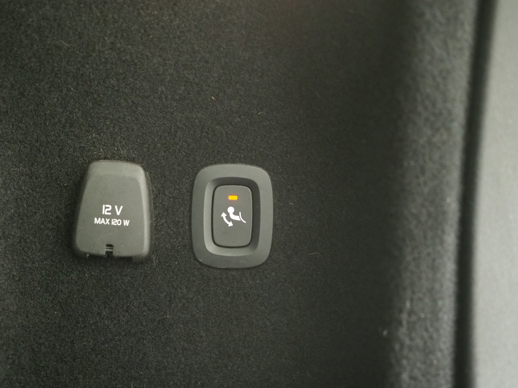 Volvo V60 2.0 T8 Twin Engine AWD Inscription 38