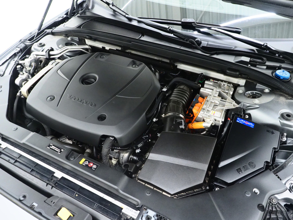 Volvo V60 2.0 T8 Twin Engine AWD Inscription 44