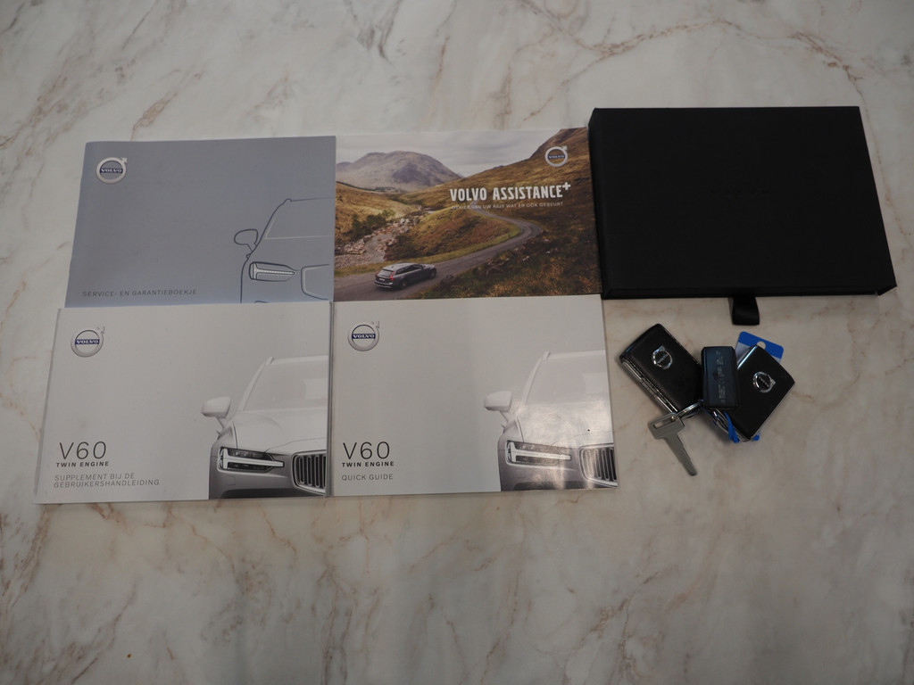 Volvo V60 2.0 T8 Twin Engine AWD Inscription 81