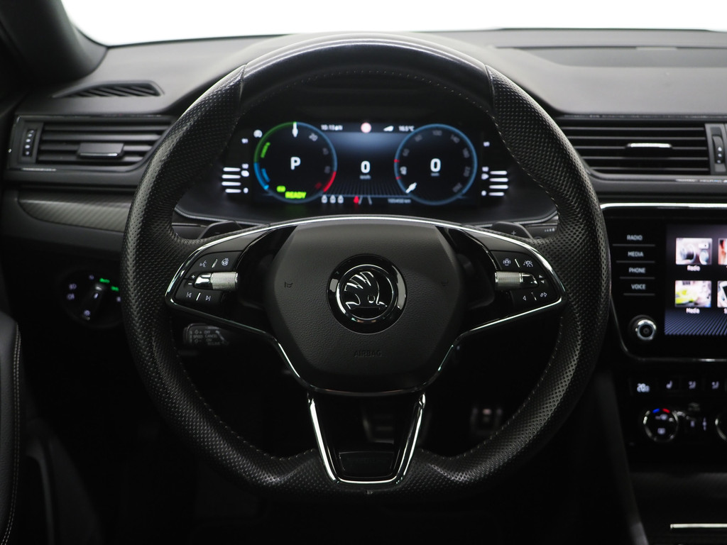 Škoda Superb Combi 1.4 TSI iV Sportline 218PK 35