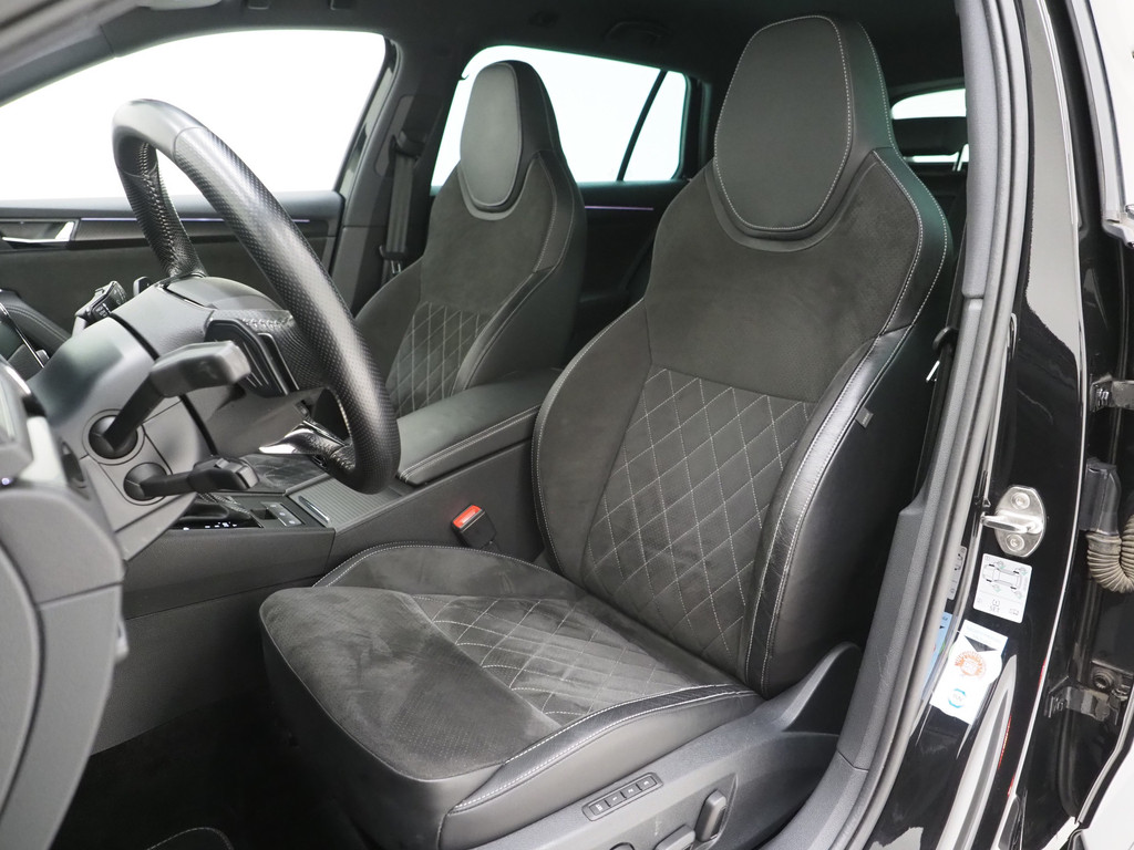 Škoda Superb Combi 1.4 TSI iV Sportline 218PK 44