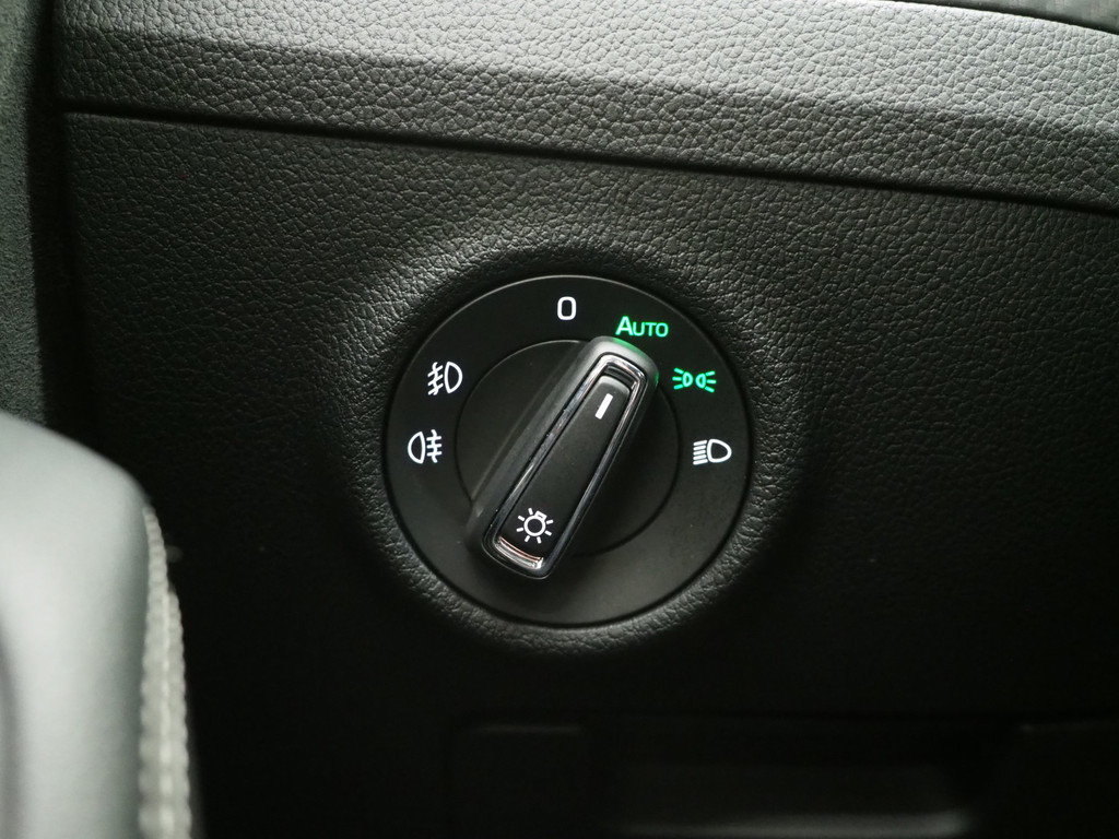 Škoda Superb Combi 1.4 TSI iV Sportline 218PK 60