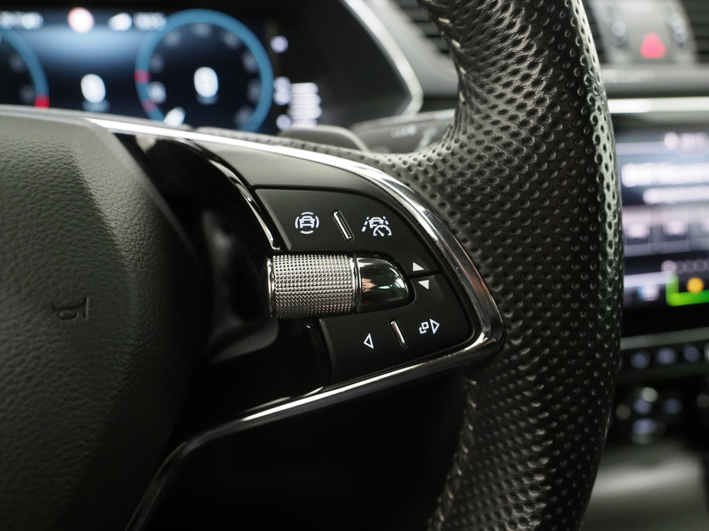 Škoda Superb Combi 1.4 TSI iV Sportline 218PK 64