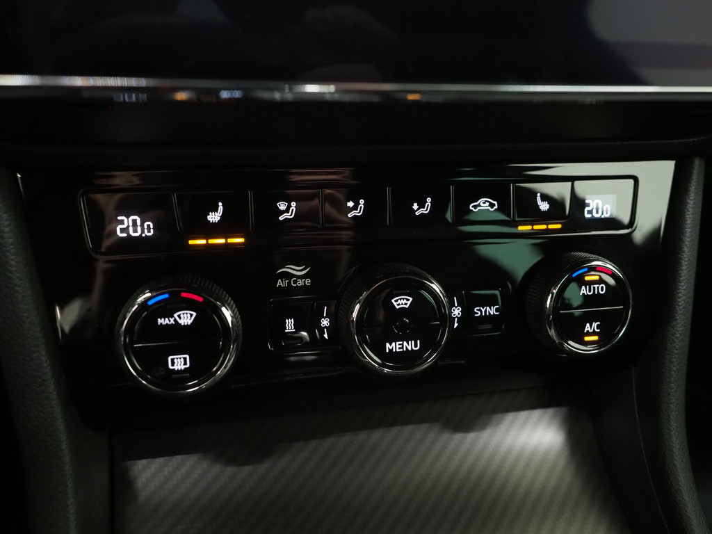 Škoda Superb Combi 1.4 TSI iV Sportline 218PK 73