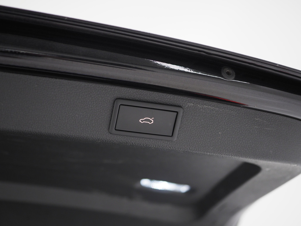 Škoda Superb Combi 1.4 TSI iV Sportline 218PK 79