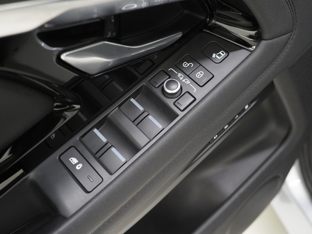 Land Rover Range Rover Evoque 1.5 P300e AWD R-Dynamic SE 55