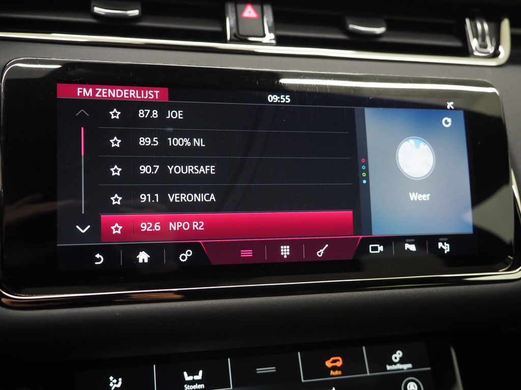 Land Rover Range Rover Evoque 1.5 P300e AWD R-Dynamic SE 64