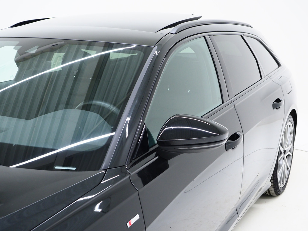 Audi A6 Avant 55 TFSI e quattro Competition Full Black 12