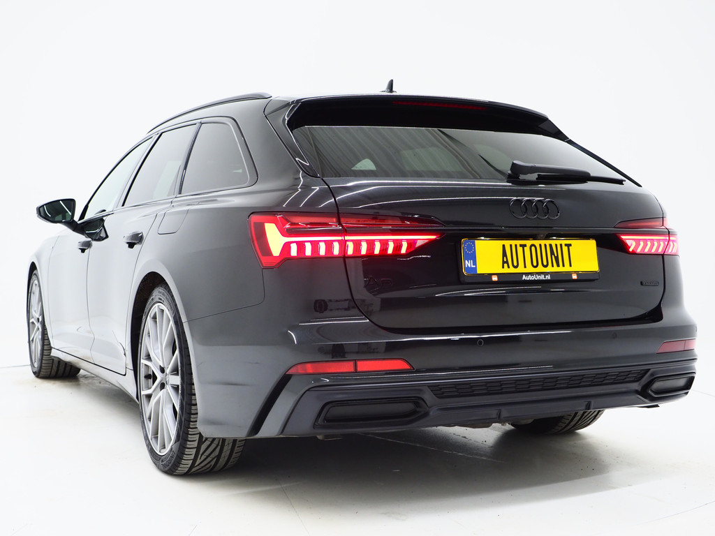 Audi A6 Avant 55 TFSI e quattro Competition Full Black 2
