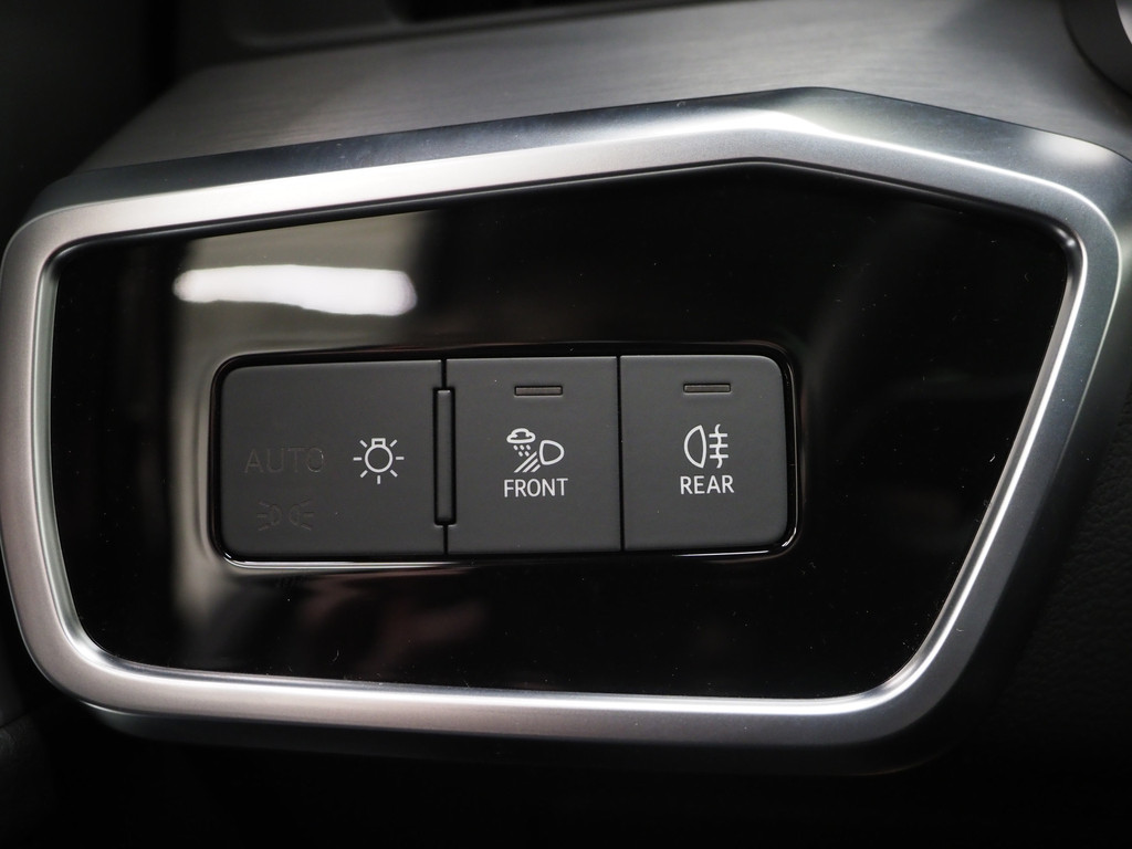 Audi A6 Avant 55 TFSI e quattro Competition Full Black 22