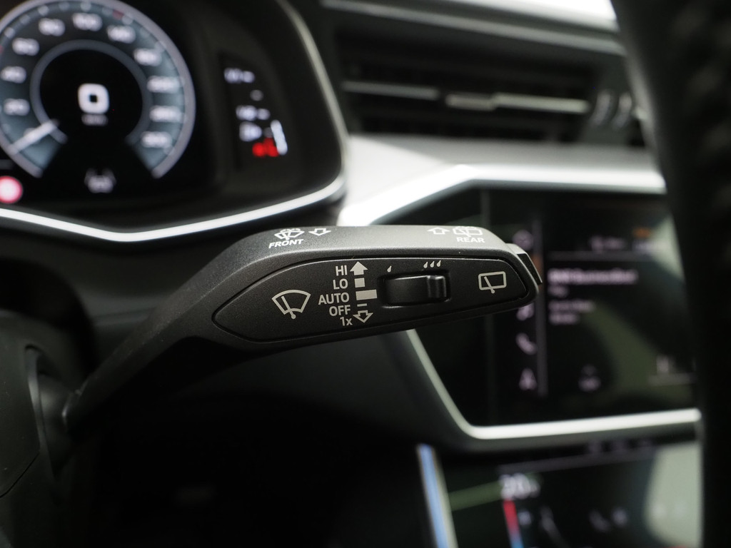 Audi A6 Avant 55 TFSI e quattro Competition Full Black 27