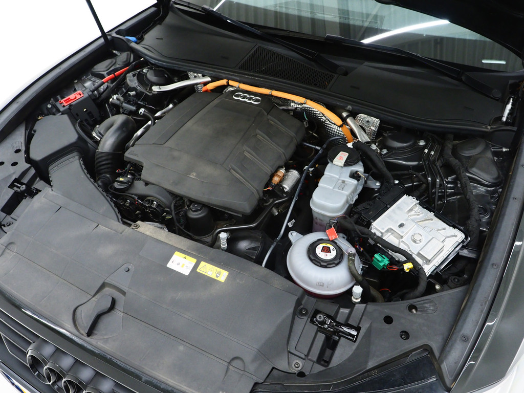 Audi A6 Avant 55 TFSI e quattro Competition Full Black 52