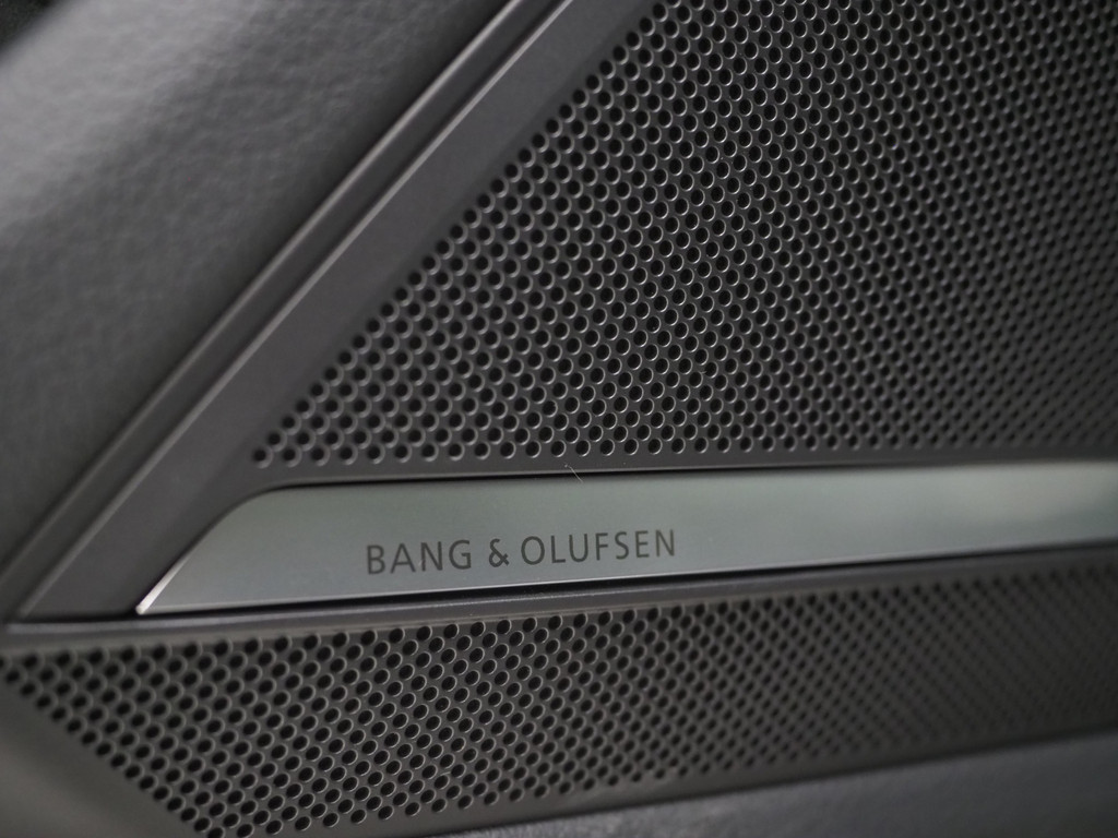 Audi A6 Avant 55 TFSI e quattro Competition Full Black 64