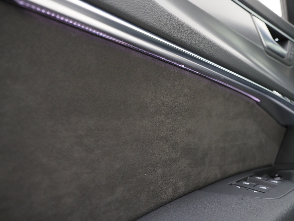 Audi A6 Avant 55 TFSI e quattro Competition Full Black 67