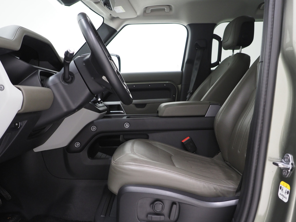 Land Rover Defender 110 2.0 P400e Urban Look 16