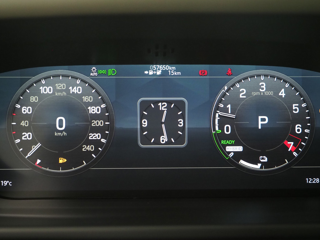 Land Rover Defender 110 2.0 P400e Urban Look 27