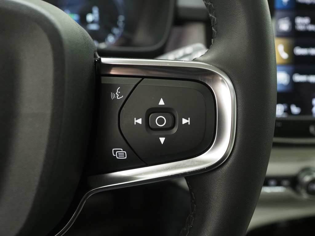 Volvo XC40 1.5 T5 Plug-in hybrid Ultimate Dark 26