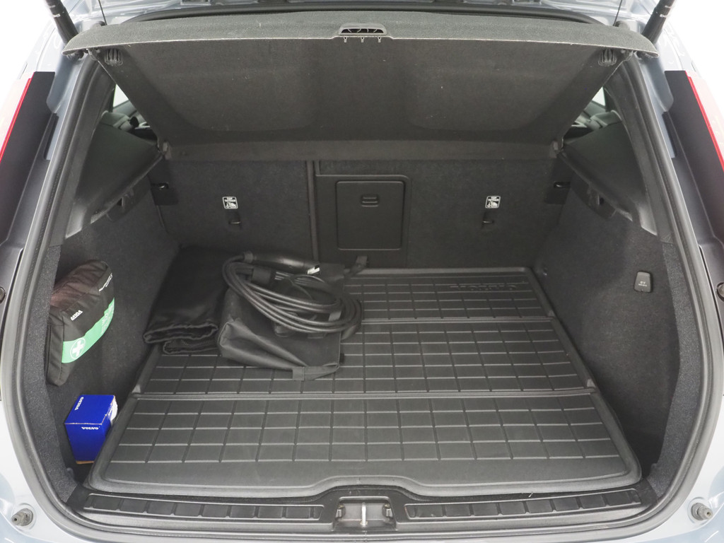 Volvo XC40 1.5 T5 Plug-in hybrid Ultimate Dark 44