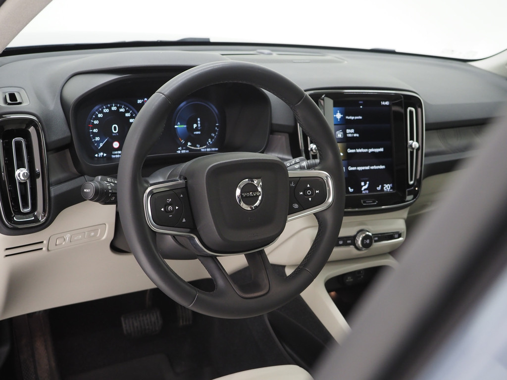 Volvo XC40 1.5 T5 Plug-in hybrid Ultimate Dark 66