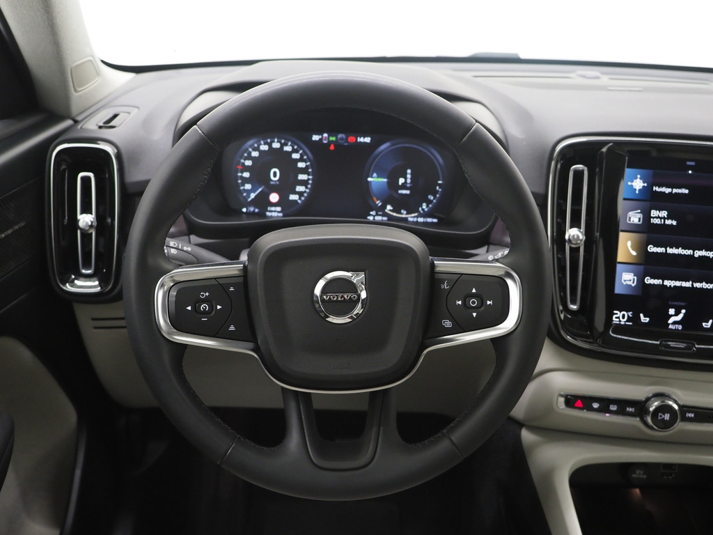 Volvo XC40 1.5 T5 Plug-in hybrid Ultimate Dark 89