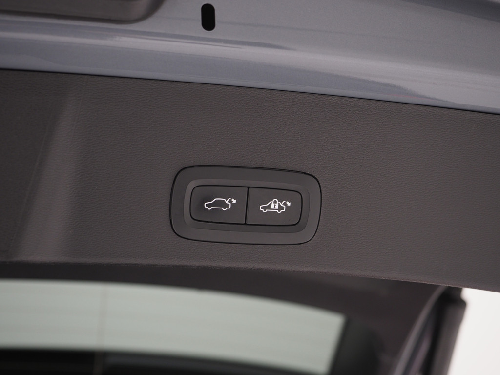 Volvo XC40 1.5 T5 Plug-in hybrid Ultimate Dark 93