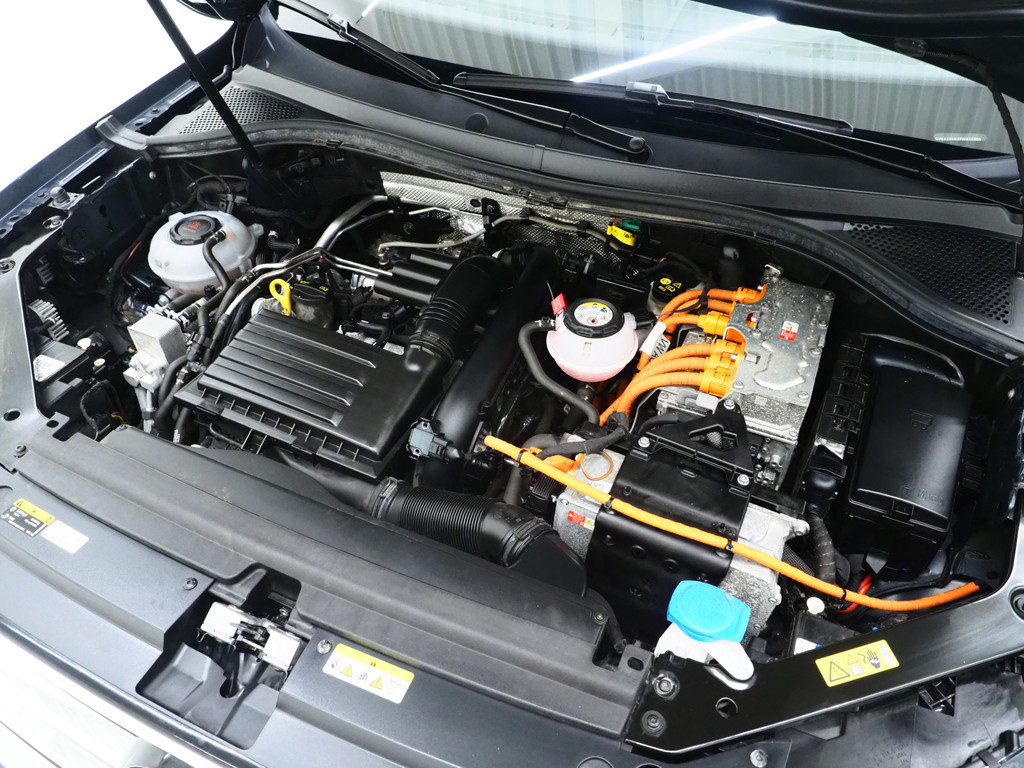 Volkswagen Tiguan 1.4 TSI eHybrid Elegance 6