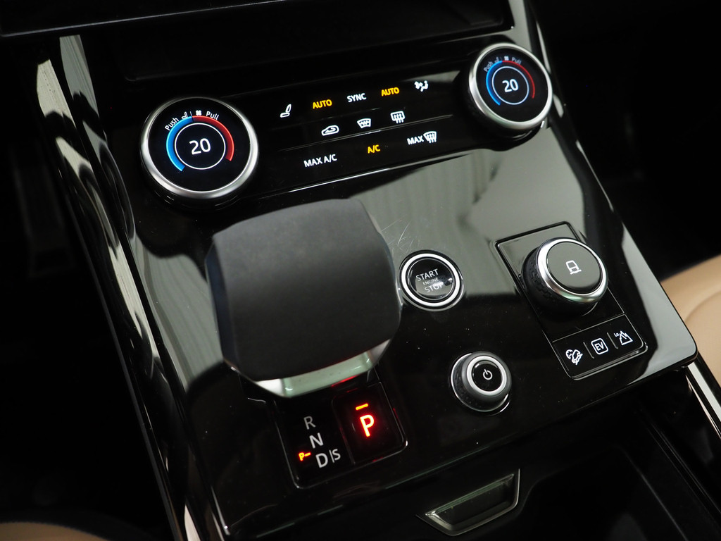 Land Rover Range Rover Sport 3.0 P440e Dynamic HSE 37