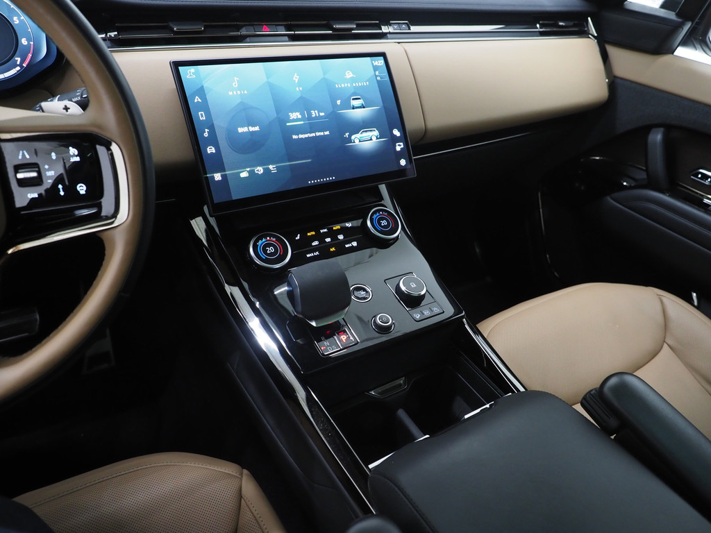 Land Rover Range Rover Sport 3.0 P440e Dynamic HSE 39