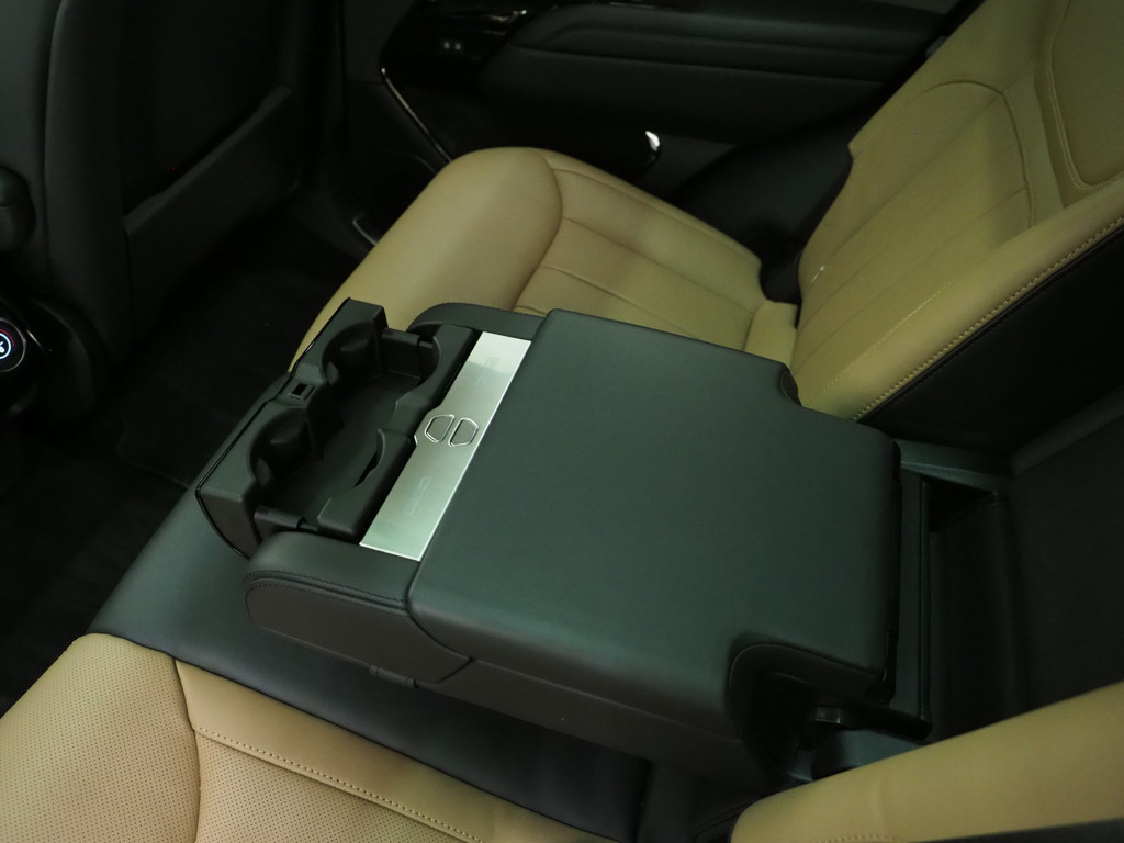 Land Rover Range Rover Sport 3.0 P440e Dynamic HSE 92