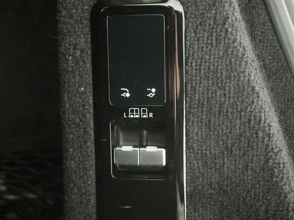 Land Rover Range Rover Sport 3.0 P440e Dynamic HSE 96