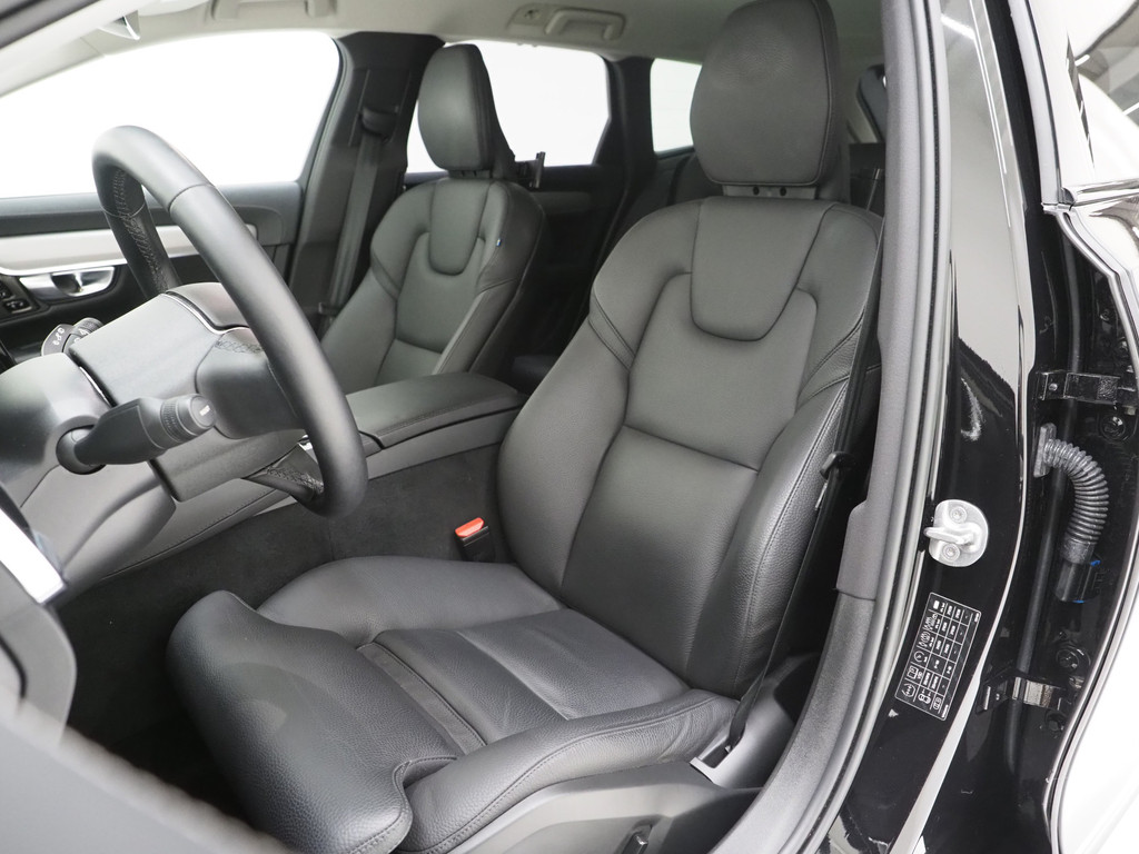 Volvo V90 2.0 T6 Plug-in hybrid AWD Plus Dark Long Range 46