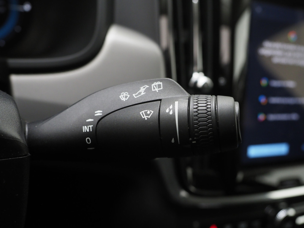 Volvo V90 2.0 T6 Plug-in hybrid AWD Plus Dark Long Range 68