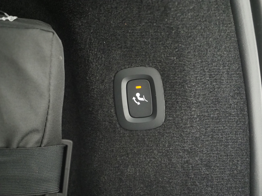 Volvo V90 2.0 T6 Plug-in hybrid AWD Plus Dark Long Range 84