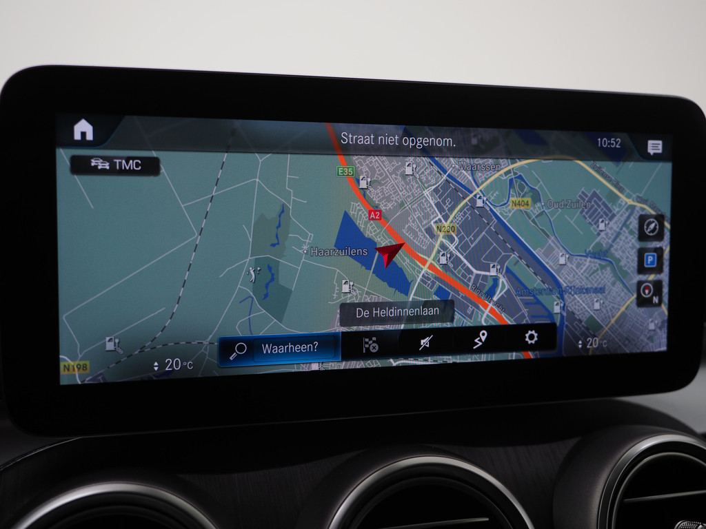 Mercedes-Benz GLC 300e 4MATIC Night Black 61