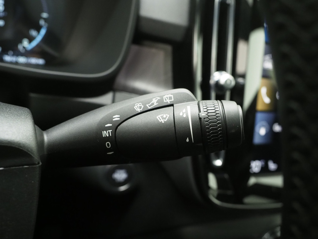 Volvo XC40 1.5 T5 Plug-in hybrid Ultimate Dark 26