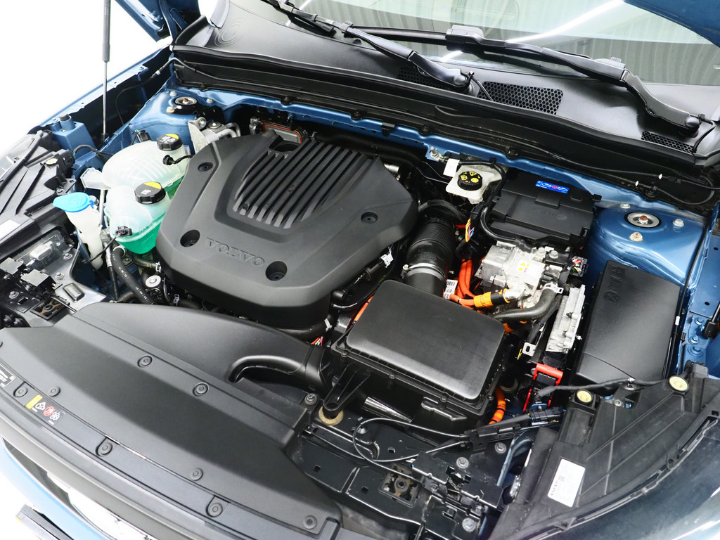 Volvo XC40 1.5 T5 Plug-in hybrid Ultimate Dark 50