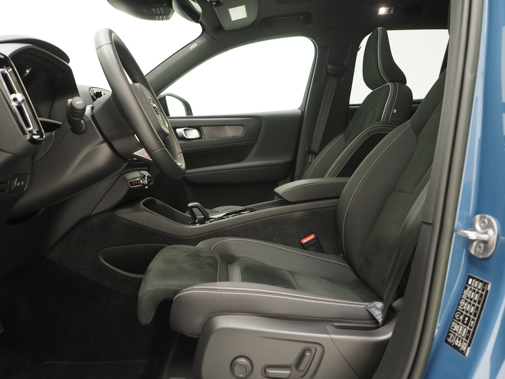 Volvo XC40 1.5 T5 Plug-in hybrid Ultimate Dark 61