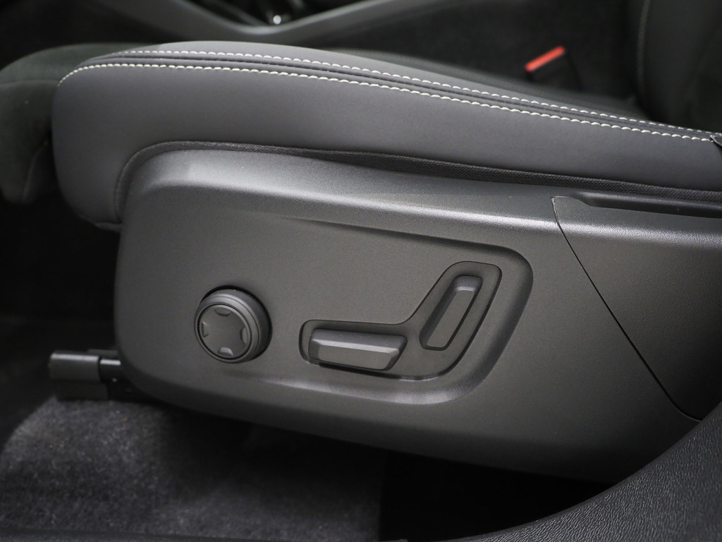 Volvo XC40 1.5 T5 Plug-in hybrid Ultimate Dark 65